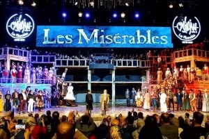 T8.-Les-Miserables-in-Farsi