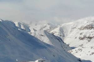 T9.-Iranian-ski-slopes