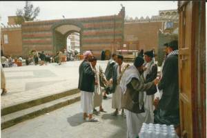 Sanaa-Inside-Bab-Al-Yemen1